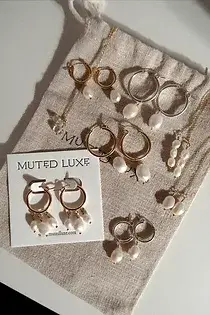 Earrings packaging 