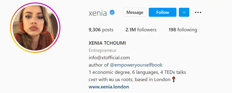 Xenia Tchoumitcheva is a Russian-Swiss model - Fashion Influencer
