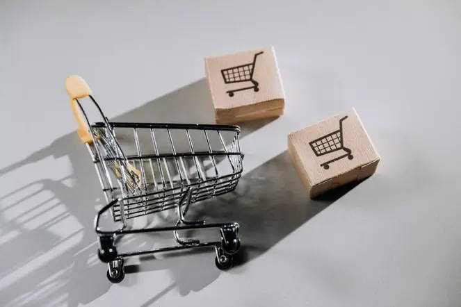 b2b marketing business shopping B2B influencer marketing